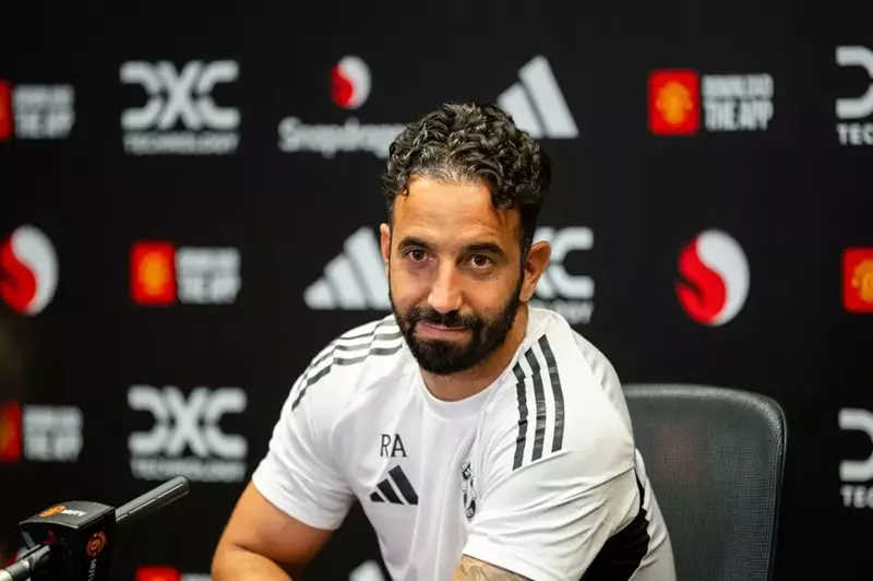 أموريم: ماجواير غير جاهز لمواجهة إيفرتون